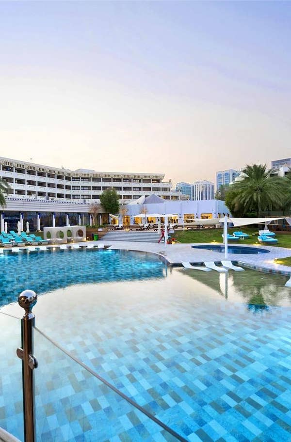 Le Meridien Abu Dhabi In Abu Dhabi Weloveholidays le-meridien-abu-dhabi-in-abu-dhabi-weloveholidays