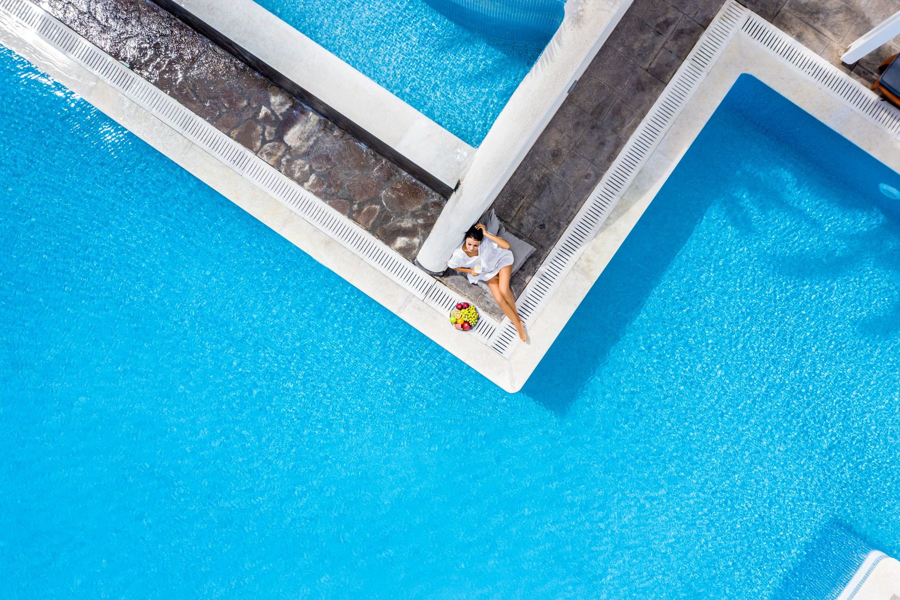 Splendour Hotel and Suites in Fira, Santorini | loveholidays