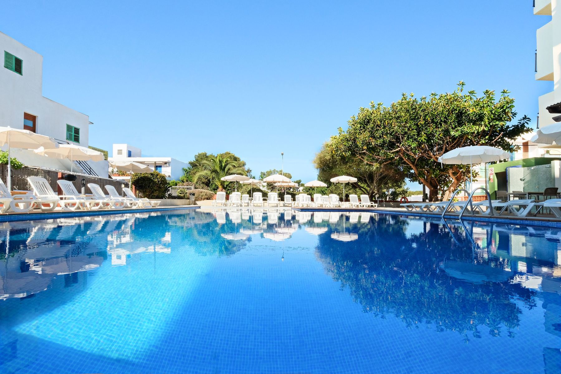 Azuline S’Anfora | azuLine Hotel S’Anfora & Fleming, San Antonio, Spain ...